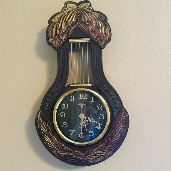 Vintage Majak Wall Clock – Harp Shape – Electromechanical